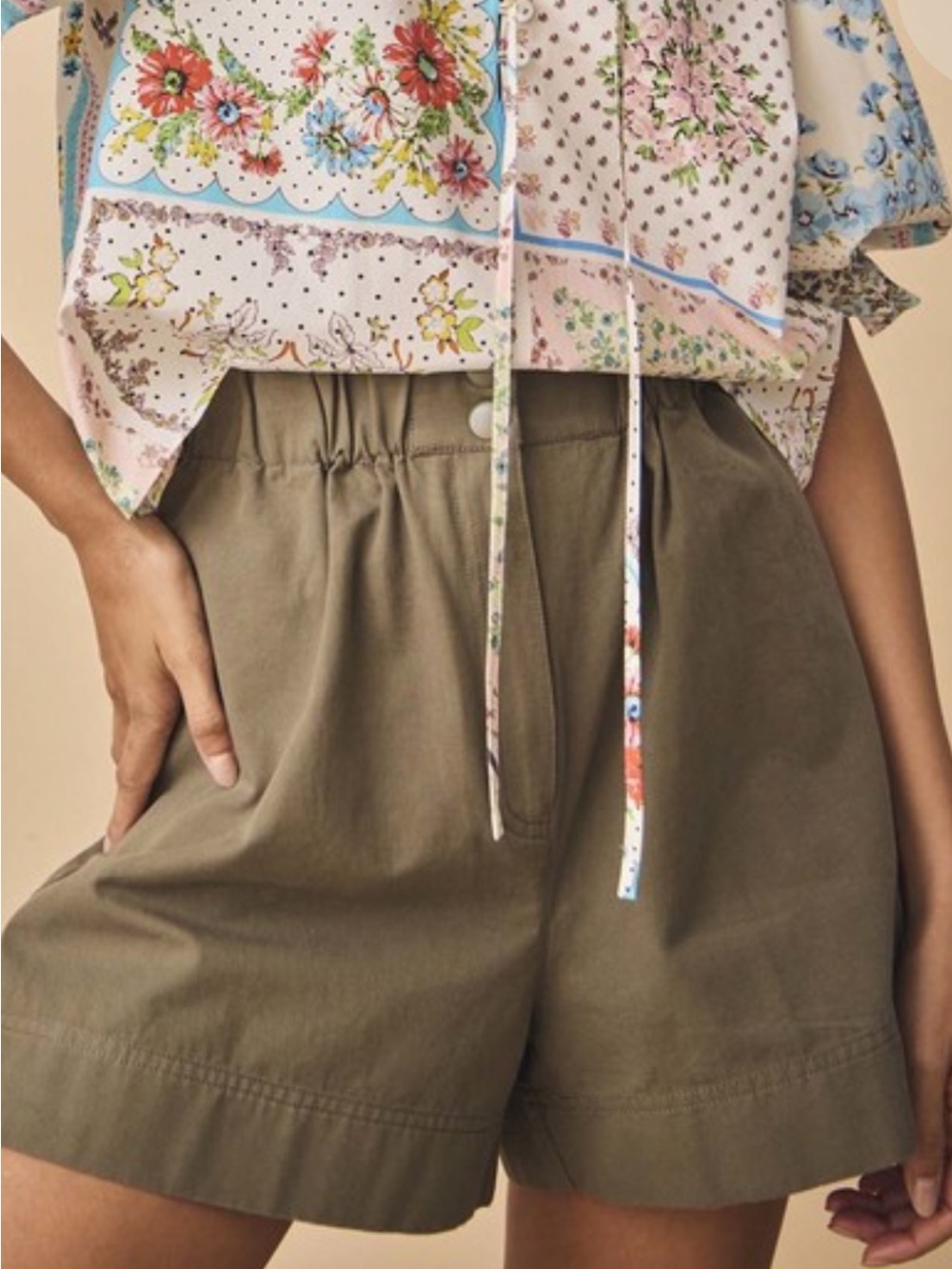 HUNTER BELL Army Green High Waisted Aspen Short XS
